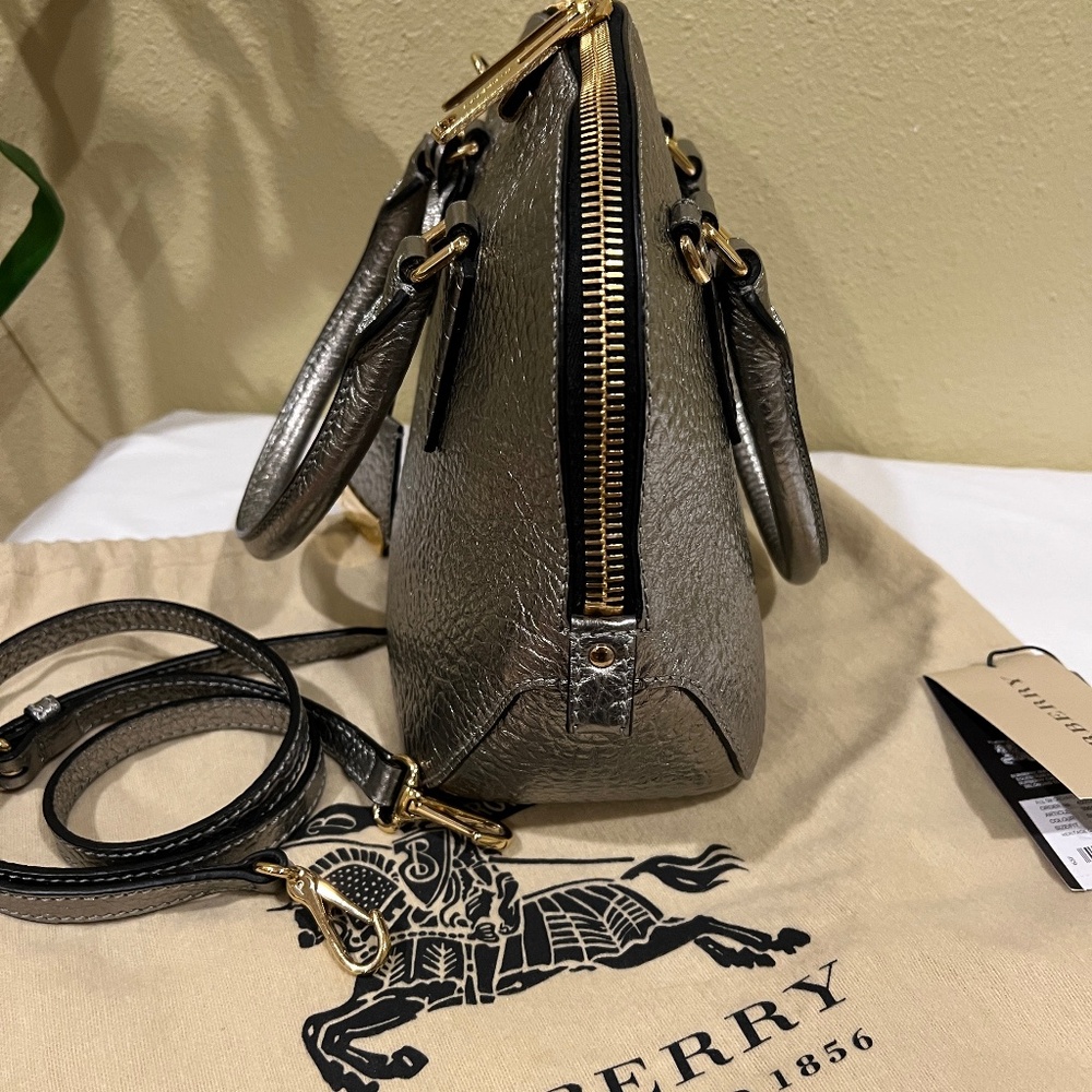 BURBERRY Heritage Grain Small Orchard Bowling Handbag Silver EUC - Picture 6 of 16